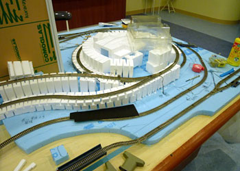 ループ線の山の土台部分